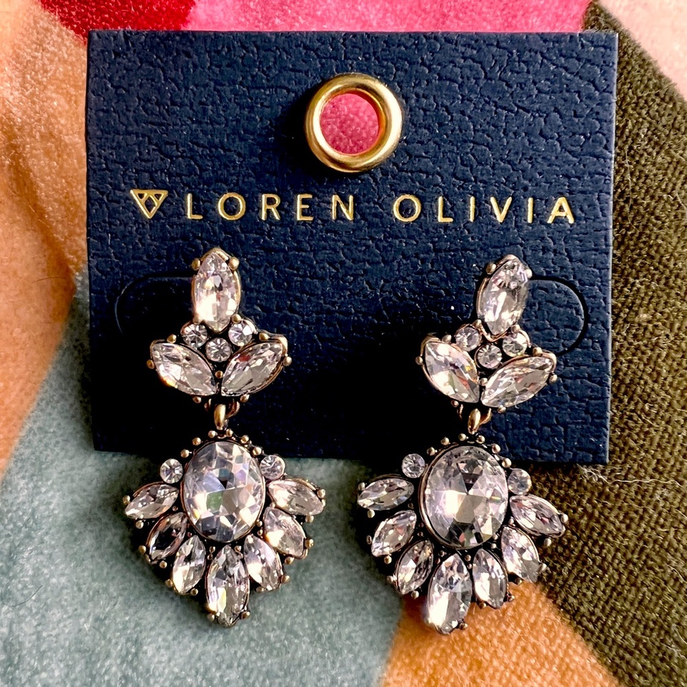 LOREN OLIVIA RHINESTONE DANGLE EARRINGS NWOT